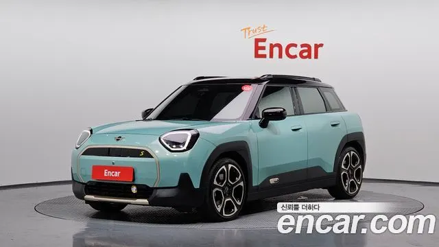 MINI Aceman SE Favoured