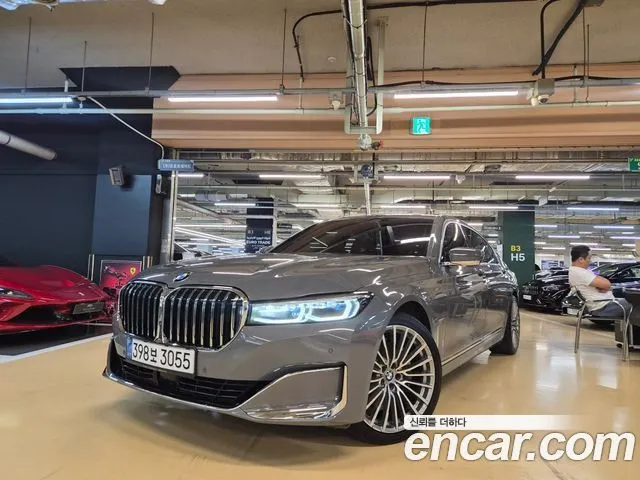 BMW 7-Series 740Li xDrive Design Pure Excellence
