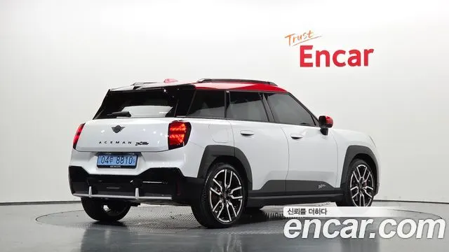 MINI Aceman JCW