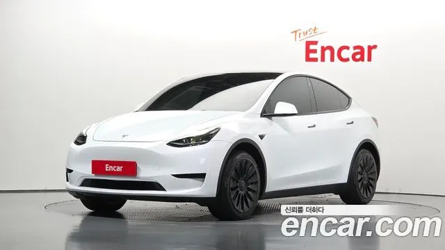 Tesla Model Y RWD