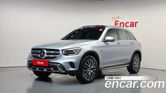 Mercedes-Benz GLC-Class GLC300e 4MATIC