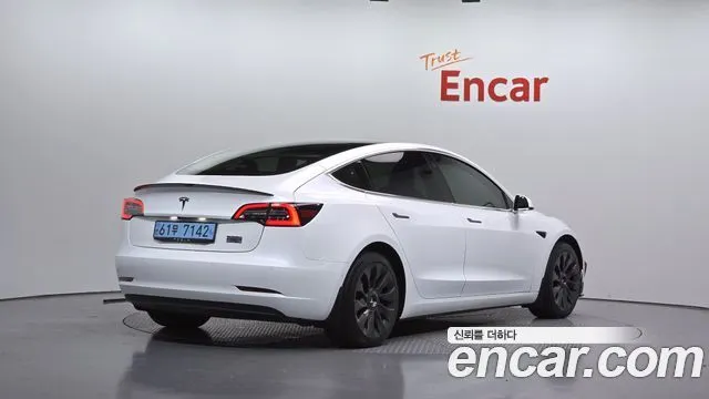 Tesla Model 3 Long Range AWD