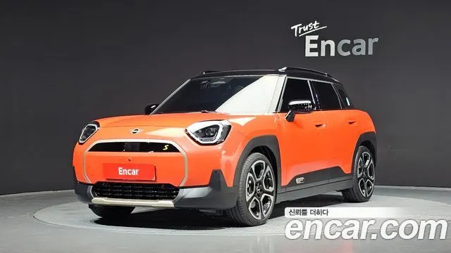 MINI Aceman SE Favoured