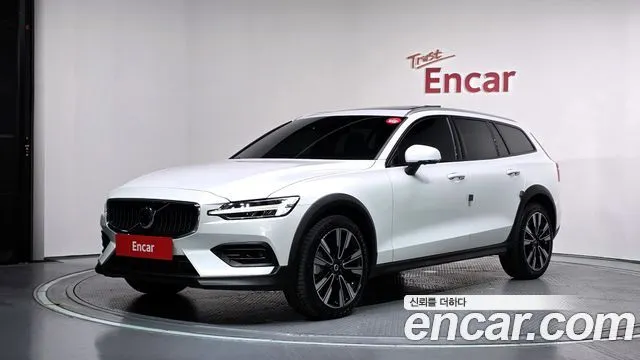 Volvo V60 B5 Ultimate AWD