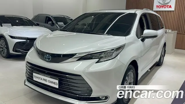 Toyota Sienna 2.5 Hybrid AWD