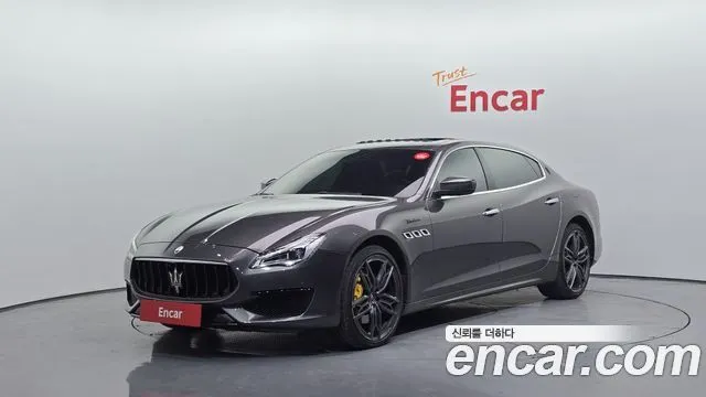 Maserati Quattroporte Q4 Modena