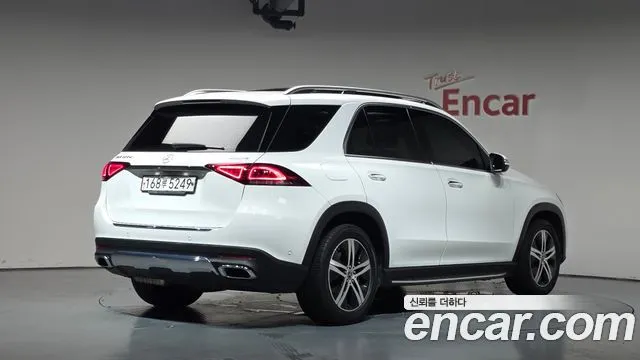Mercedes-Benz GLE-Class GLE300d 4MATIC