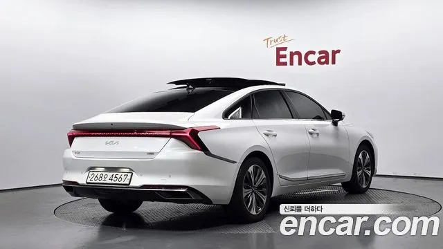 Kia K8 Signature