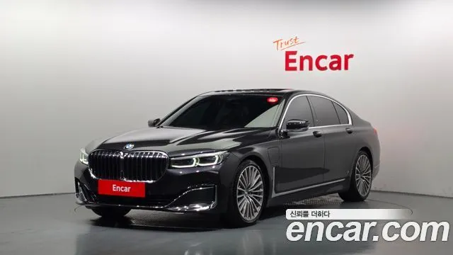 BMW 7-Series 745e iPerformance Design Pure Excellence
