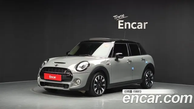 MINI Cooper 5Door HIGH