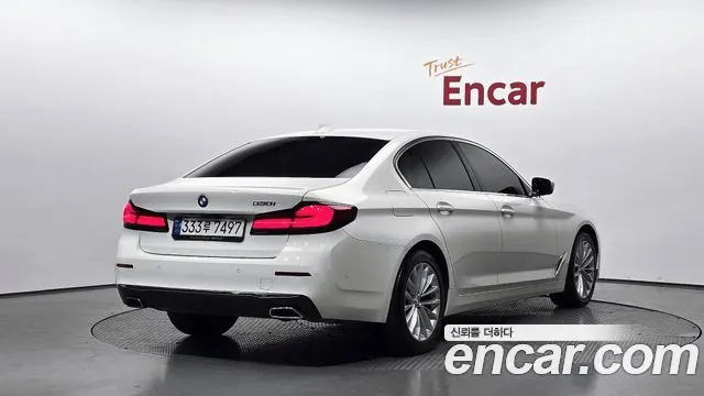 BMW 5-Series 530i Luxury