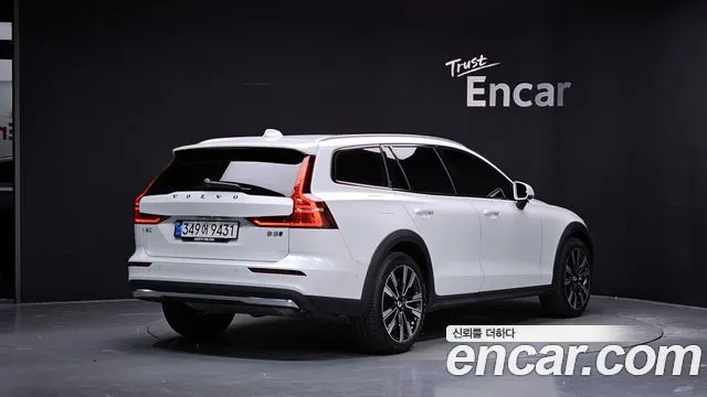 Volvo V60 B5 Ultra AWD
