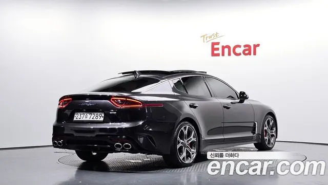 Kia Stinger 3.3 Turbo AWD