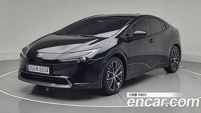Toyota Prius 2.0 XLE AWD