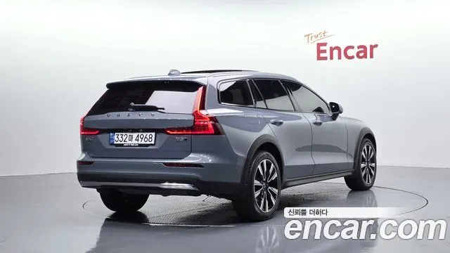 Volvo V60 B5 Ultimate AWD