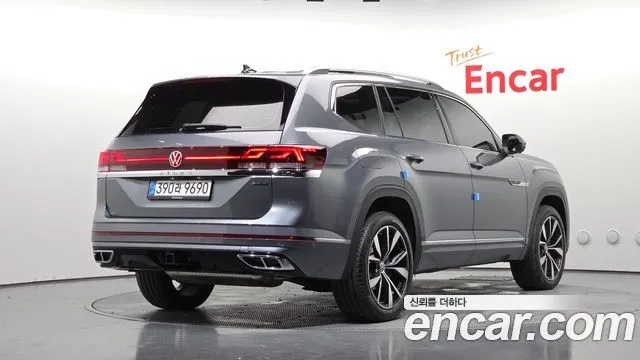 Volkswagen Atlas 2.0 TSI R-LINE 7-Seater