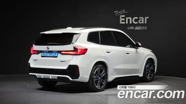 BMW iX1 xDrive 30 M Sport