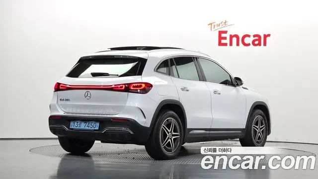Mercedes-Benz EQA EQA250 AMG Package