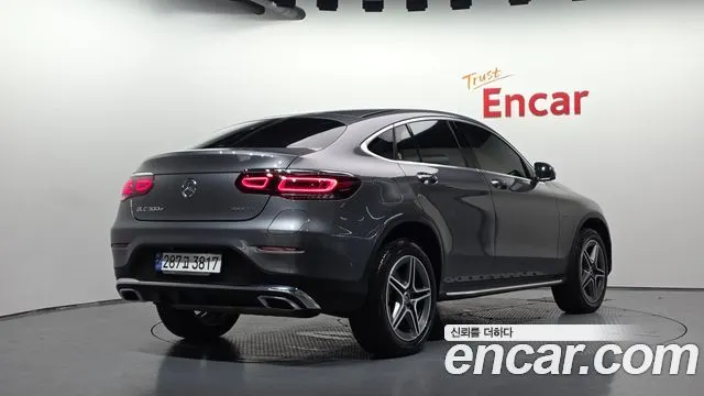 Mercedes-Benz GLC-Class GLC300e 4MATIC Coupe