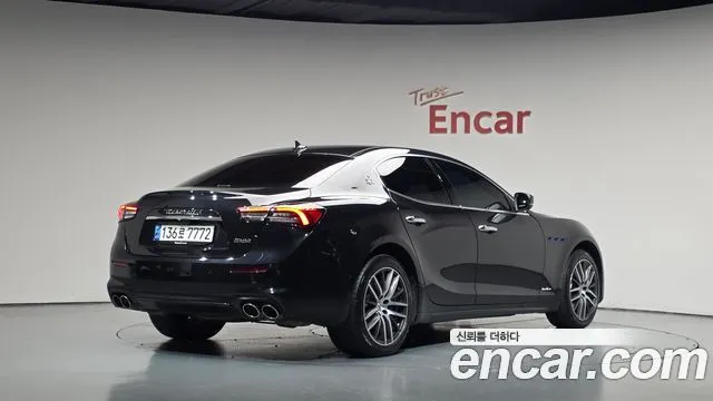 Maserati Ghibli 2.0 Granlusso