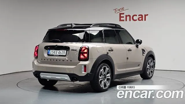 MINI Countryman ALL4 Classic Launch Pack