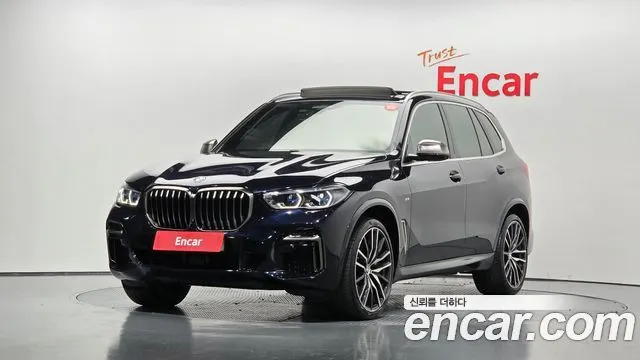 BMW X5 M50i