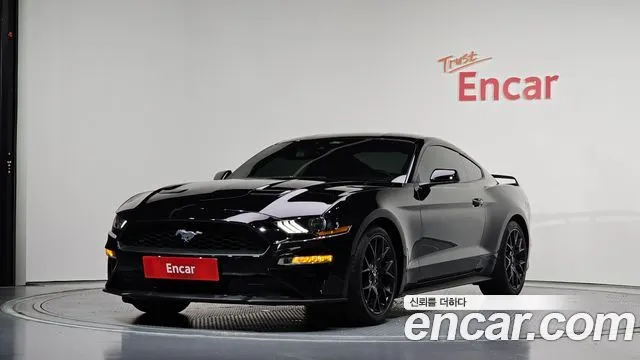 Ford Mustang Coupe