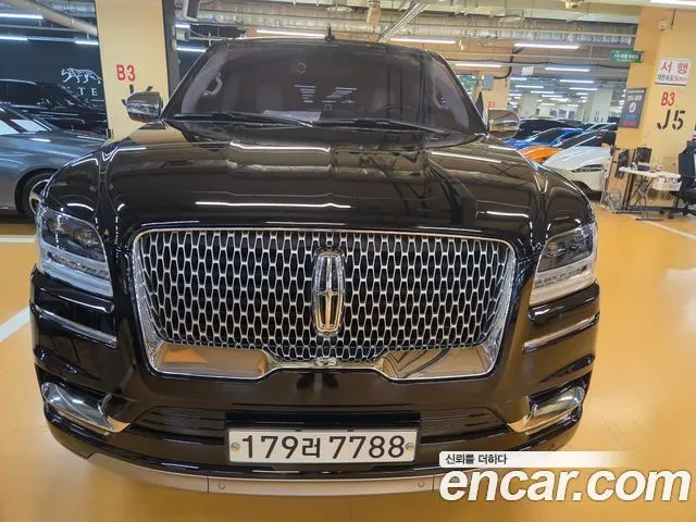 Lincoln Navigator 3.5L Black Label