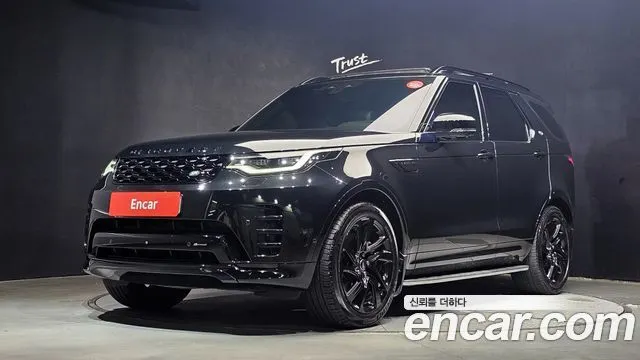 Land Rover Discovery P360 R-Dynamic SE
