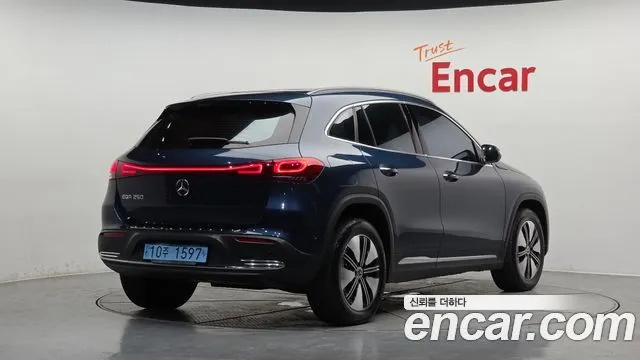 Mercedes-Benz EQA EQA250