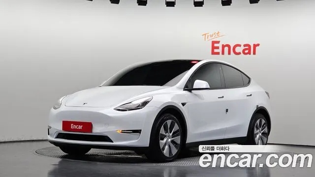 Tesla Model Y Long Range AWD