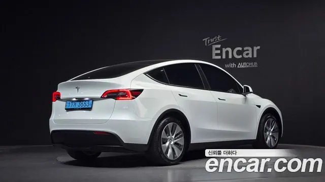 Tesla Model Y RWD
