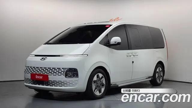 Hyundai Staria L3.5 Tourer 11-Seater