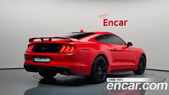 Ford Mustang Coupe