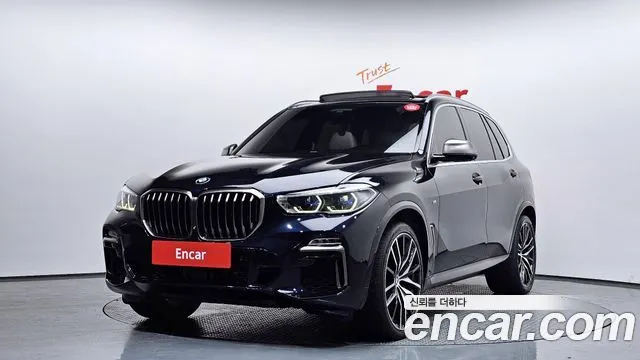 BMW X5 M50i