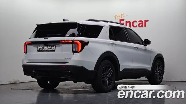 Ford Explorer 2.3 ST-Line 4WD