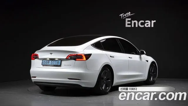 Tesla Model 3 Long Range AWD