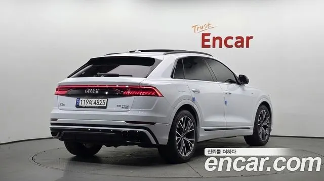 Audi Q8 55 TFSI Quattro Premium