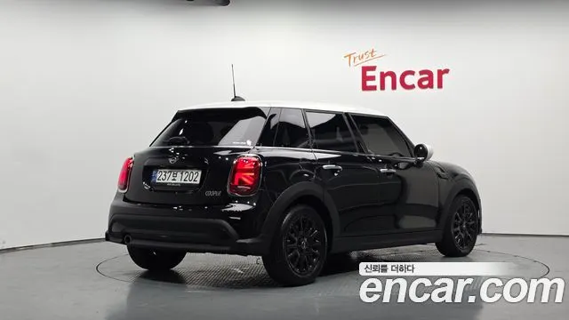 MINI Cooper 5Door Classic