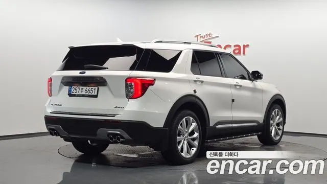 Ford Explorer 3.0 Platinum 4WD