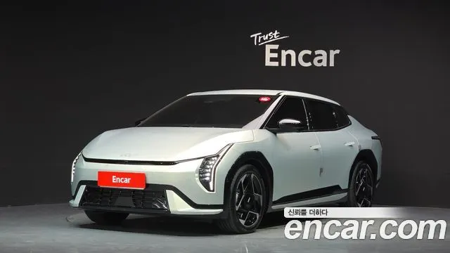 Kia EV4 Standard 2WD